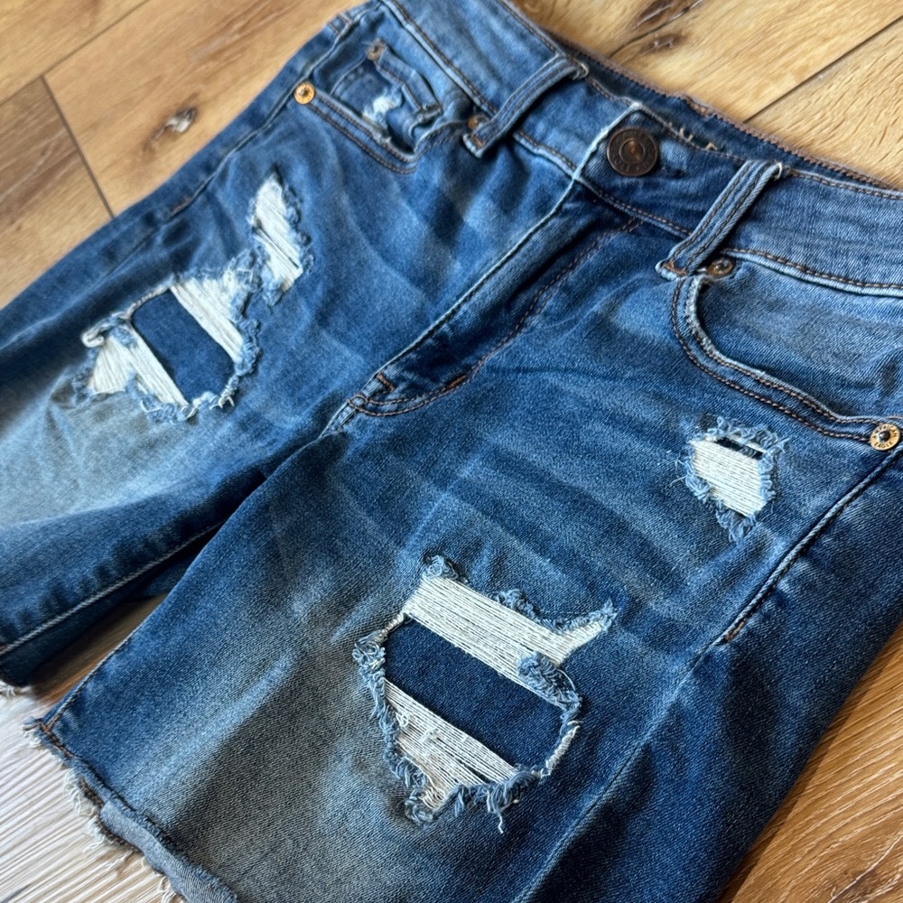 American Eagle Outfitters Ripped Blue Jean Shorts Ne(x)t level stretch size 6 - Picture 7 of 9